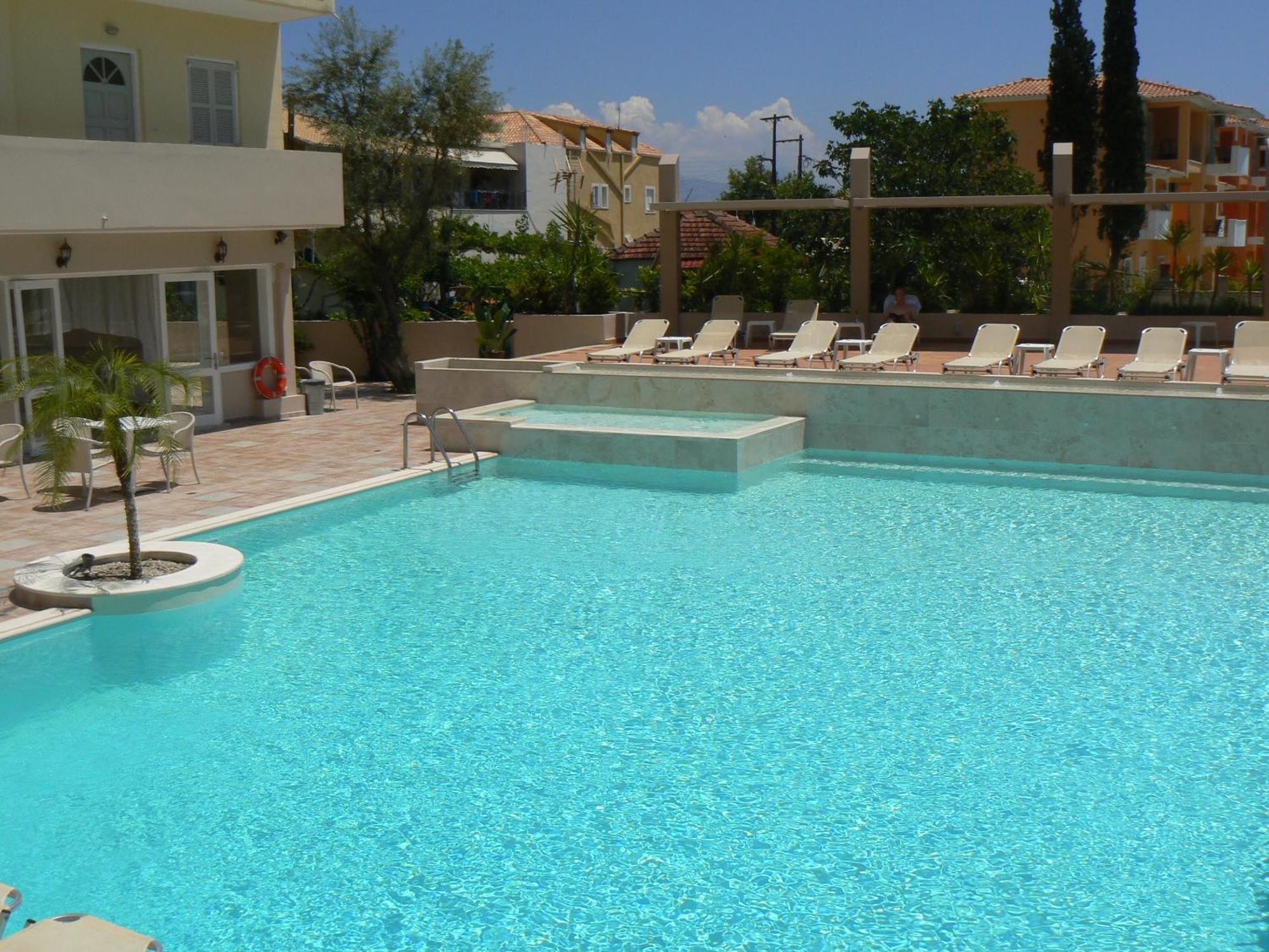 Happyland Hotel Apartments Nydri  Exterior foto