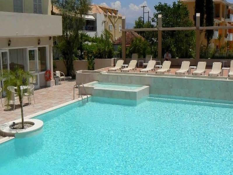Happyland Hotel Apartments Nydri  Exterior foto